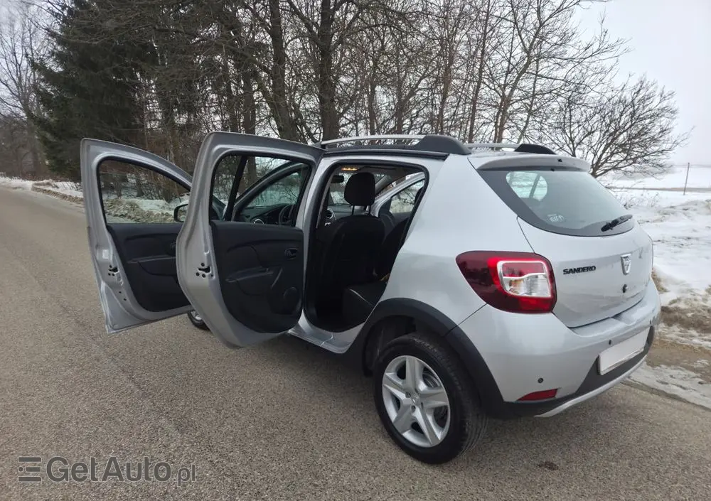 DACIA Sandero TCe 90 Laureate