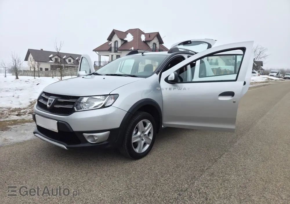 DACIA Sandero TCe 90 Laureate