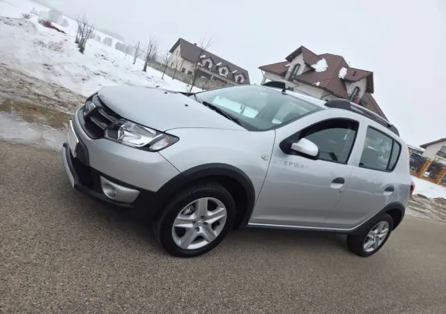 DACIA Sandero TCe 90 Laureate