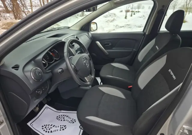 DACIA Sandero TCe 90 Laureate