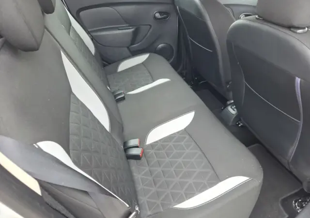 DACIA Sandero TCe 90 Laureate