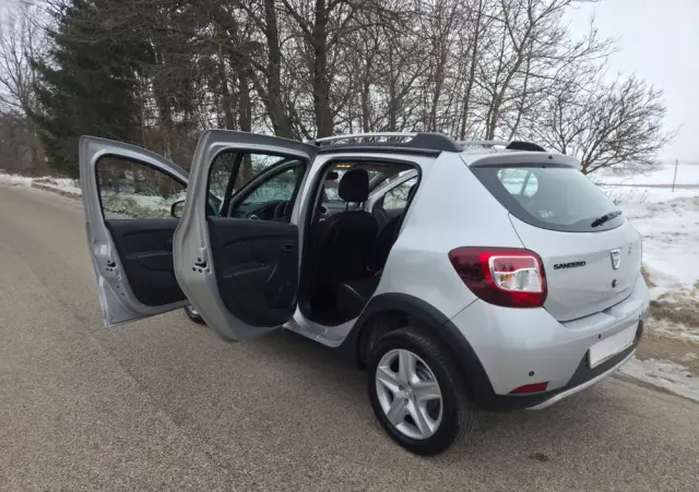 DACIA Sandero TCe 90 Laureate