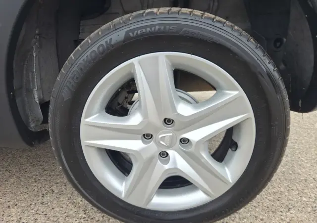 DACIA Sandero TCe 90 Laureate