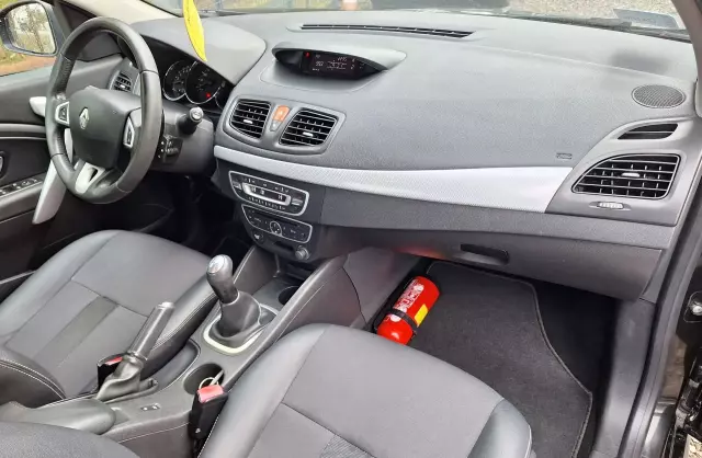 RENAULT Fluence 1.6 16V (110 KM)