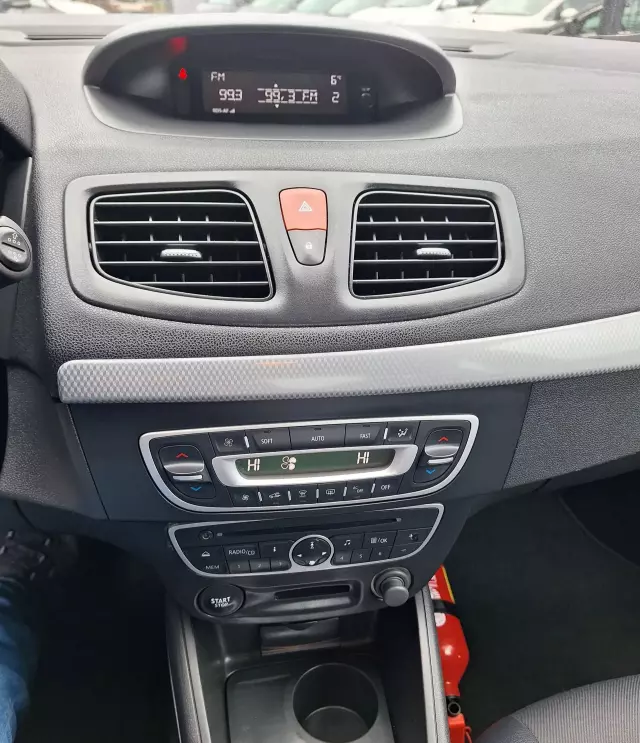 RENAULT Fluence 1.6 16V (110 KM)
