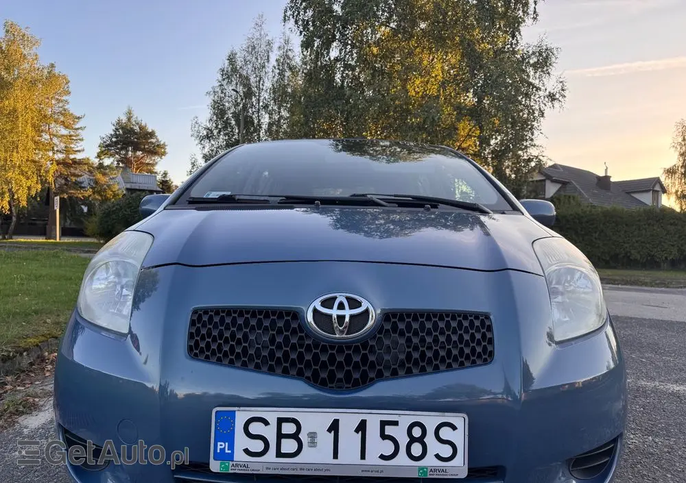 TOYOTA Yaris 1.0 Terra
