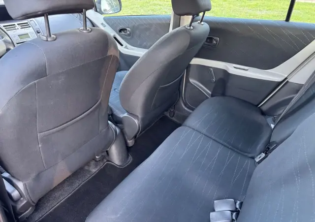 TOYOTA Yaris 1.0 Terra