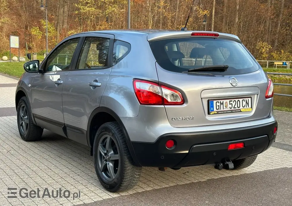 NISSAN Qashqai 2.0 4 x 4 tekna
