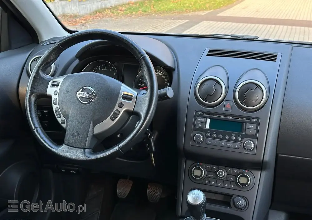 NISSAN Qashqai 2.0 4 x 4 tekna