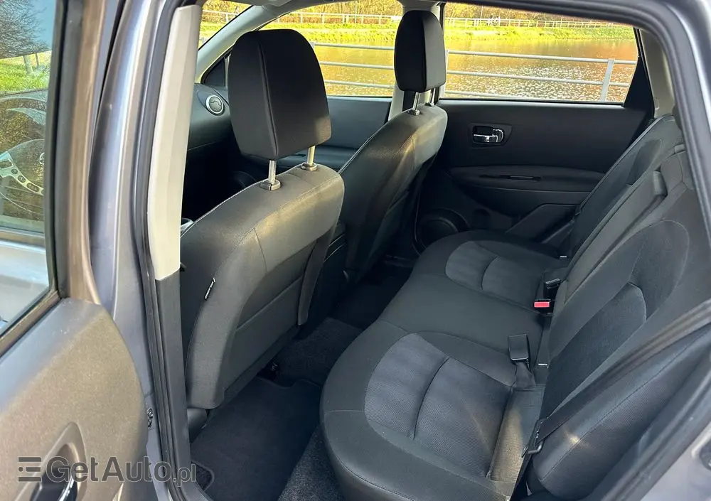 NISSAN Qashqai 2.0 4 x 4 tekna