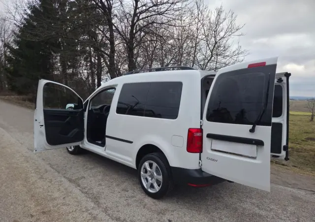 VOLKSWAGEN Caddy 