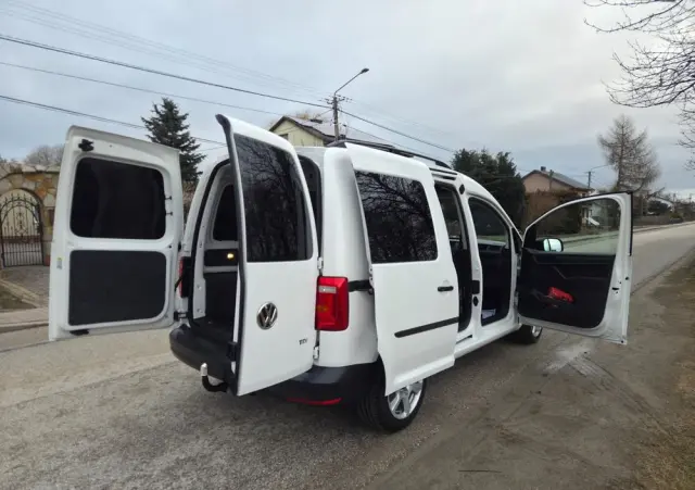 VOLKSWAGEN Caddy 