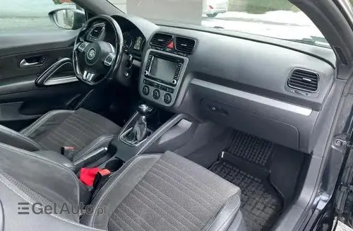 VOLKSWAGEN Scirocco 