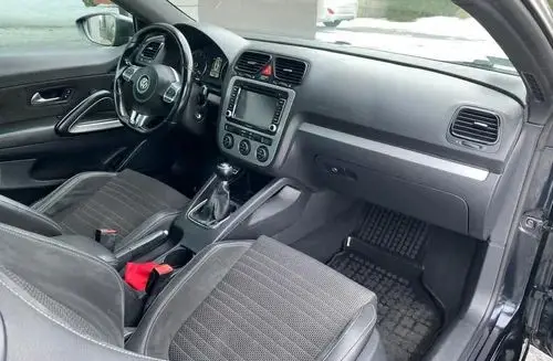 VOLKSWAGEN Scirocco 