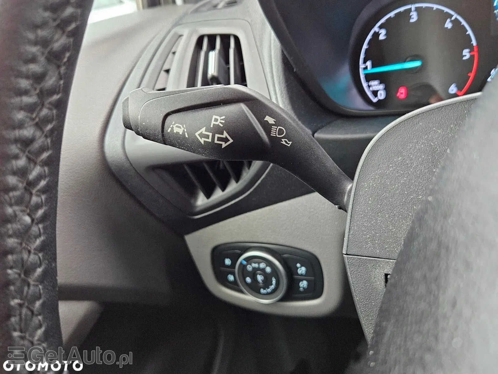 FORD Transit Connect Sport