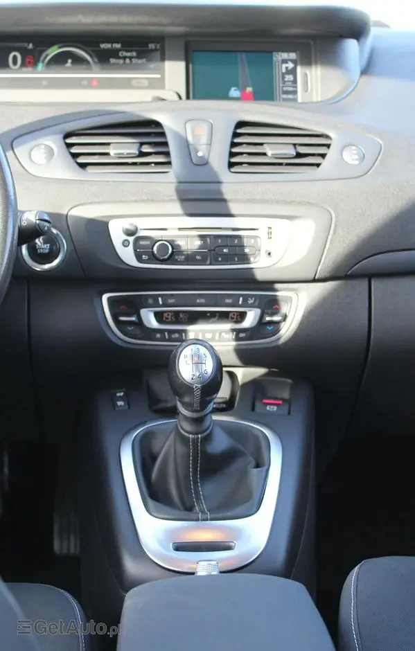 RENAULT Scenic 