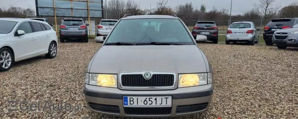 SKODA Octavia 