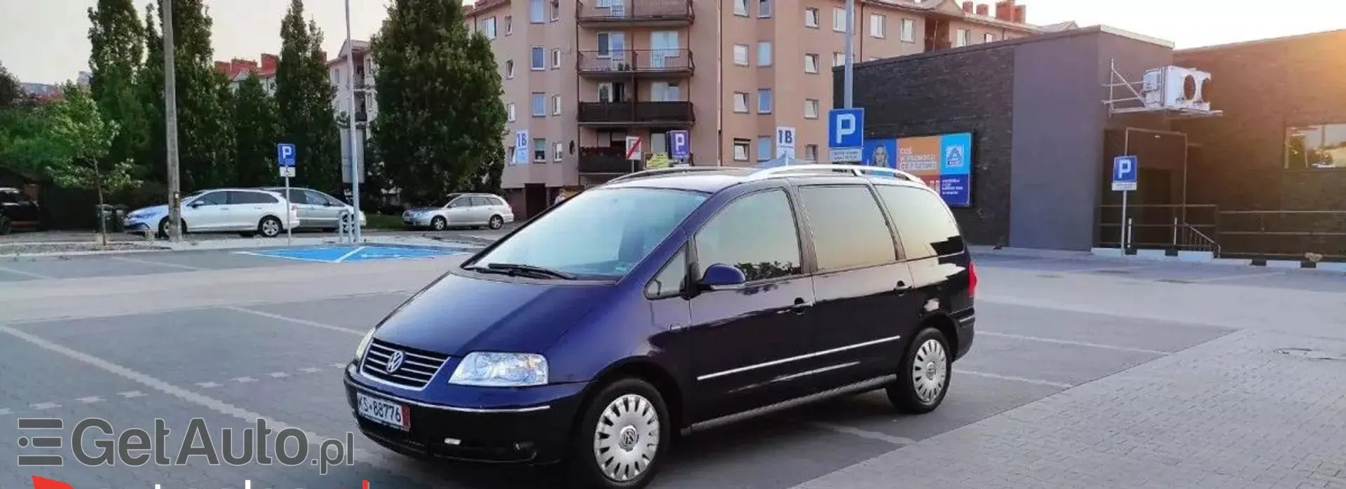 VOLKSWAGEN Sharan 
