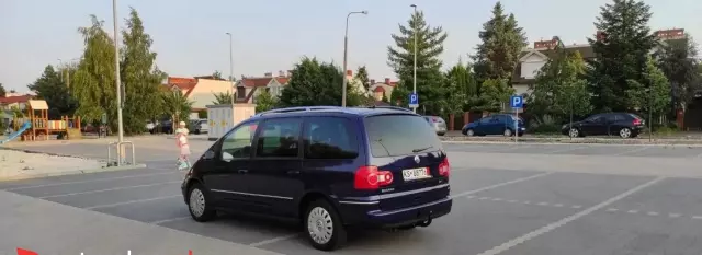 VOLKSWAGEN Sharan 