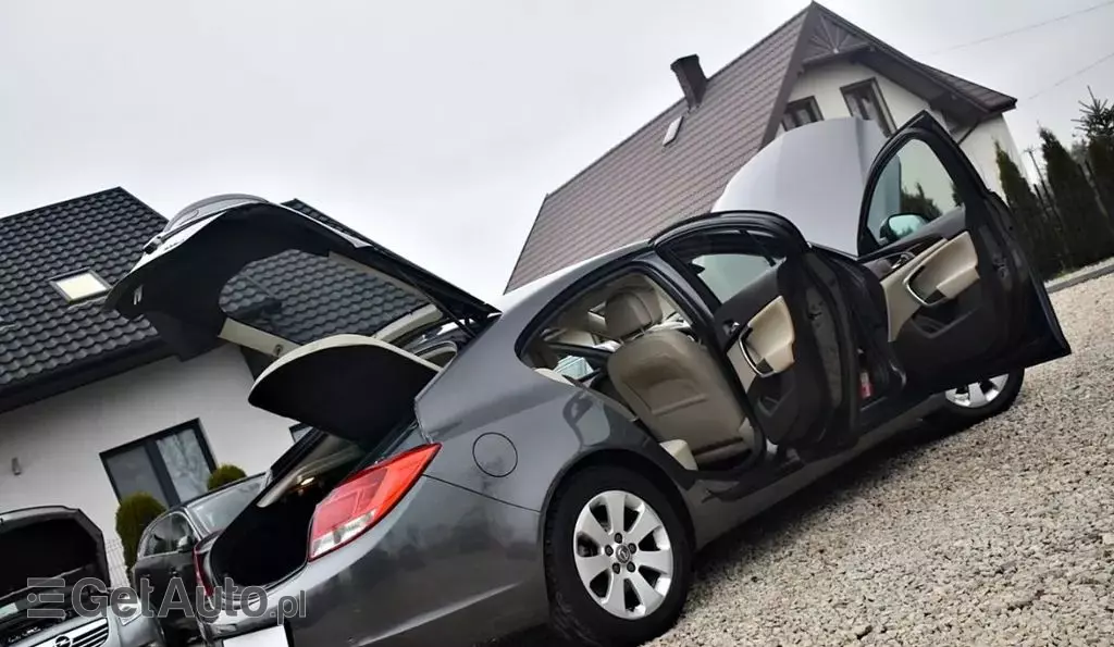 OPEL Insignia 