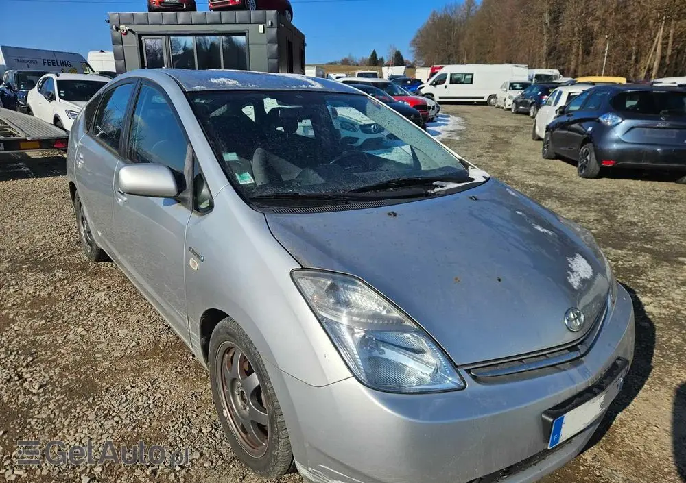 TOYOTA Prius (Hybrid) Executive