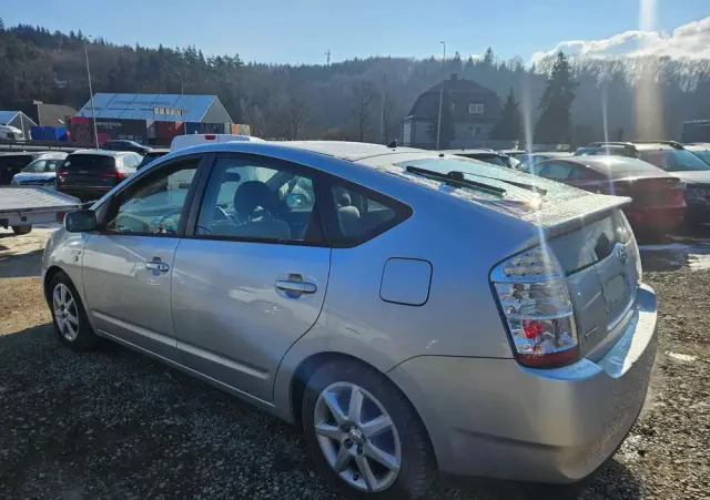 TOYOTA Prius (Hybrid) Executive