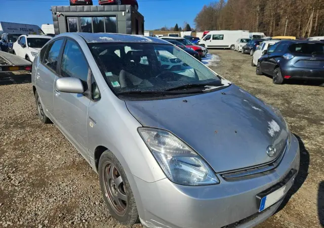 TOYOTA Prius (Hybrid) Executive