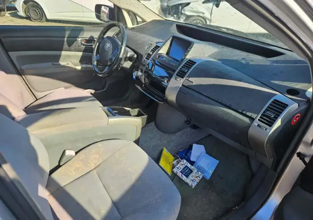 TOYOTA Prius (Hybrid) Executive