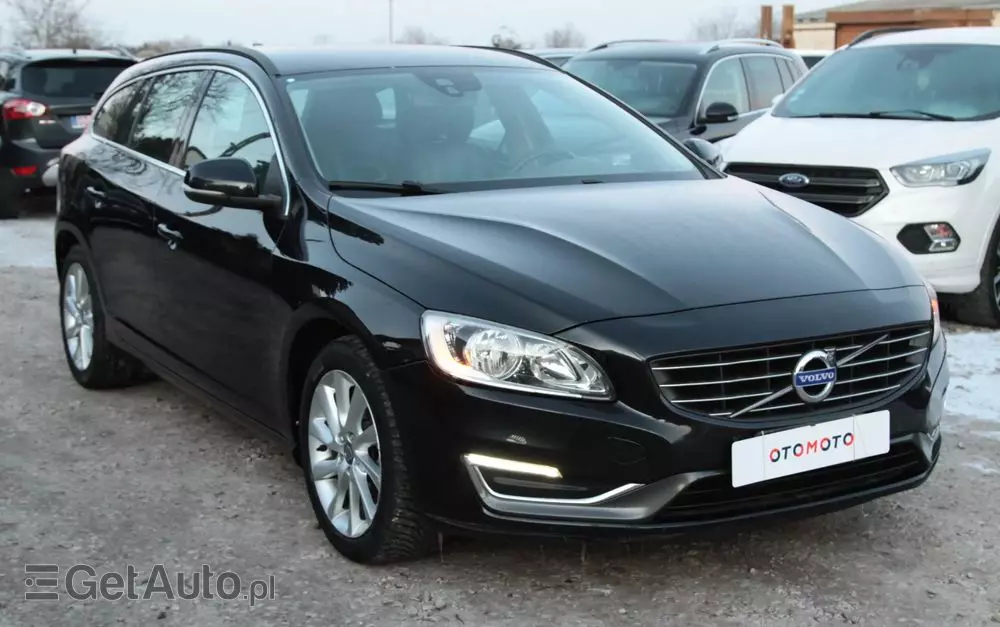VOLVO V60 D3 Summum