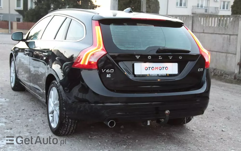 VOLVO V60 D3 Summum