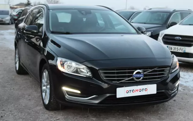 VOLVO V60 D3 Summum