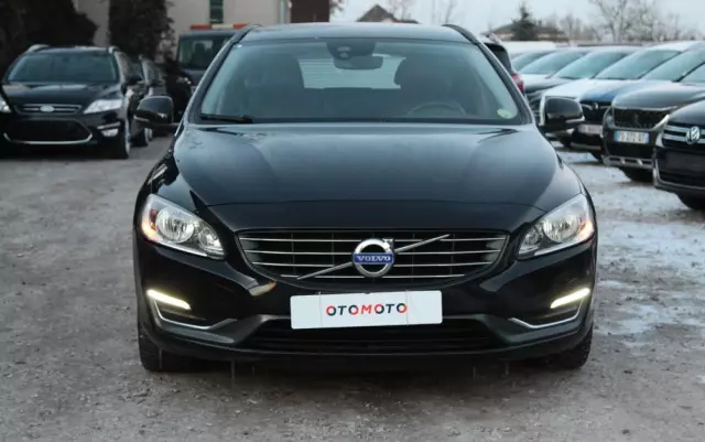 VOLVO V60 D3 Summum