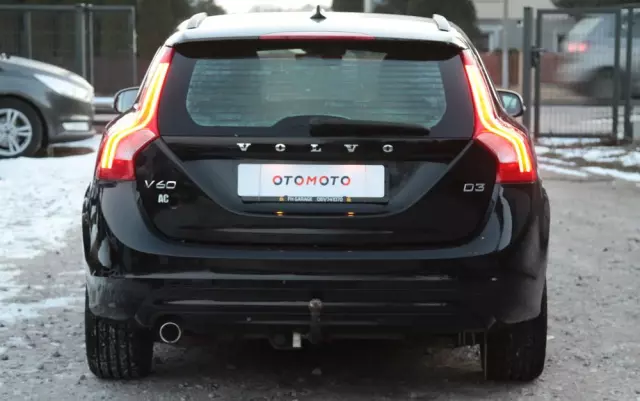 VOLVO V60 D3 Summum