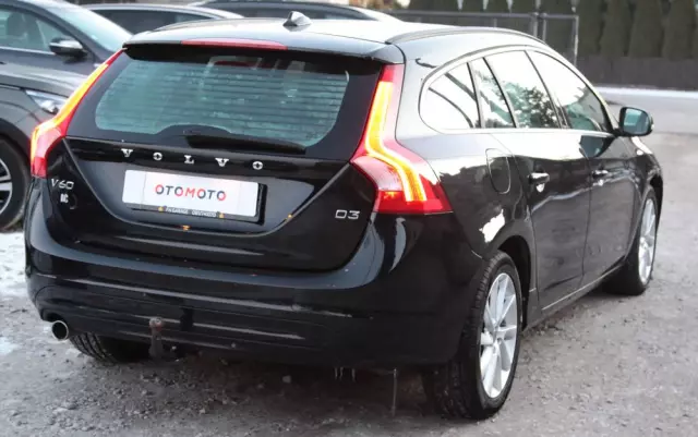 VOLVO V60 D3 Summum
