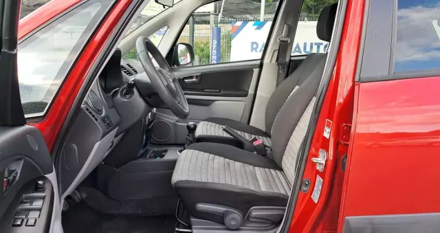 SUZUKI SX4 1.6 VVT 4x2 Comfort