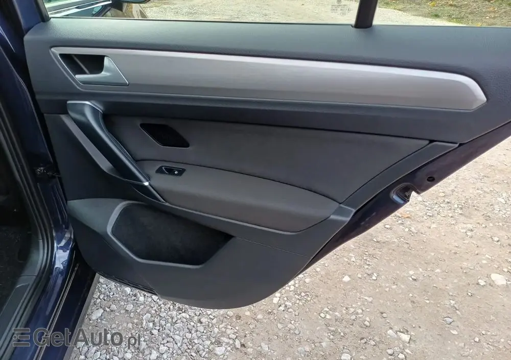 VOLKSWAGEN Golf Sportsvan 1.6 TDI BlueMotion Comfortline