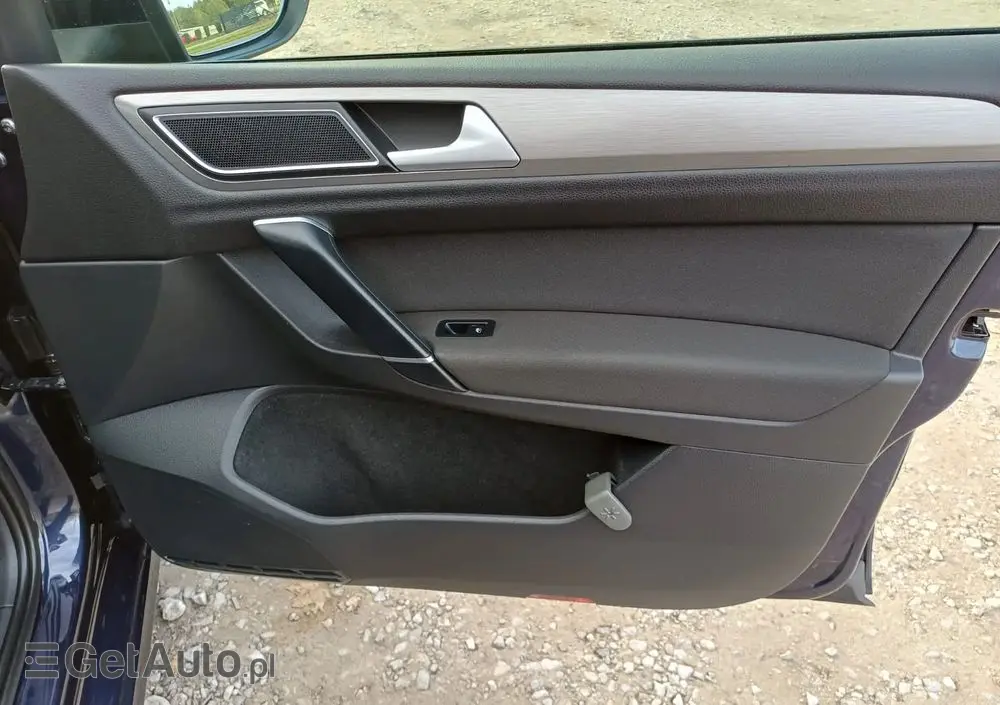 VOLKSWAGEN Golf Sportsvan 1.6 TDI BlueMotion Comfortline