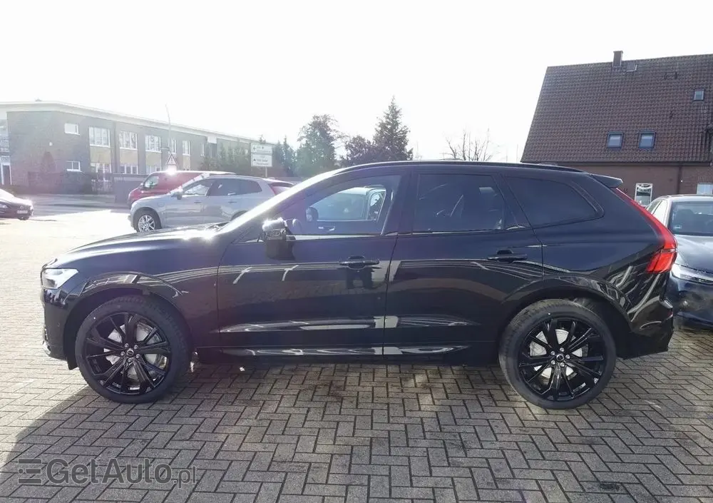 VOLVO XC 60 B5 B AWD Plus Black Edition