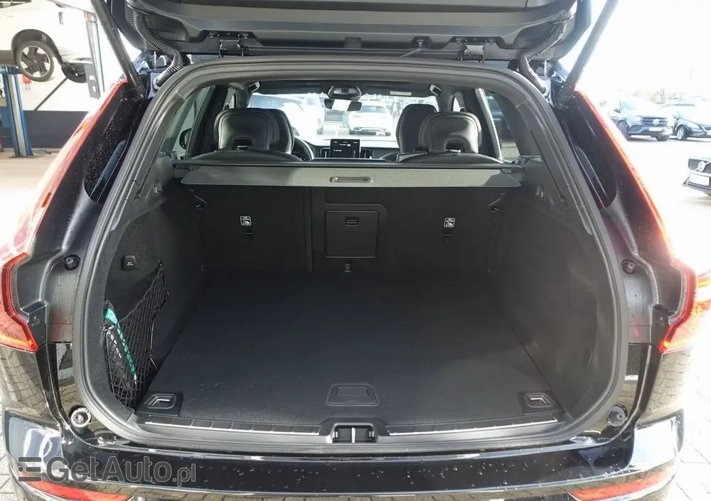 VOLVO XC 60 B5 B AWD Plus Black Edition