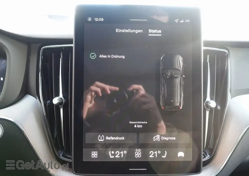 VOLVO XC 60 B5 B AWD Plus Black Edition