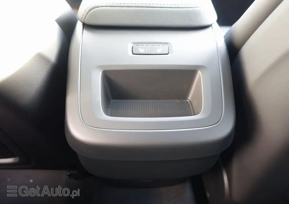 VOLVO XC 60 B5 B AWD Plus Black Edition