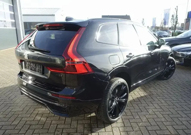 VOLVO XC 60 B5 B AWD Plus Black Edition