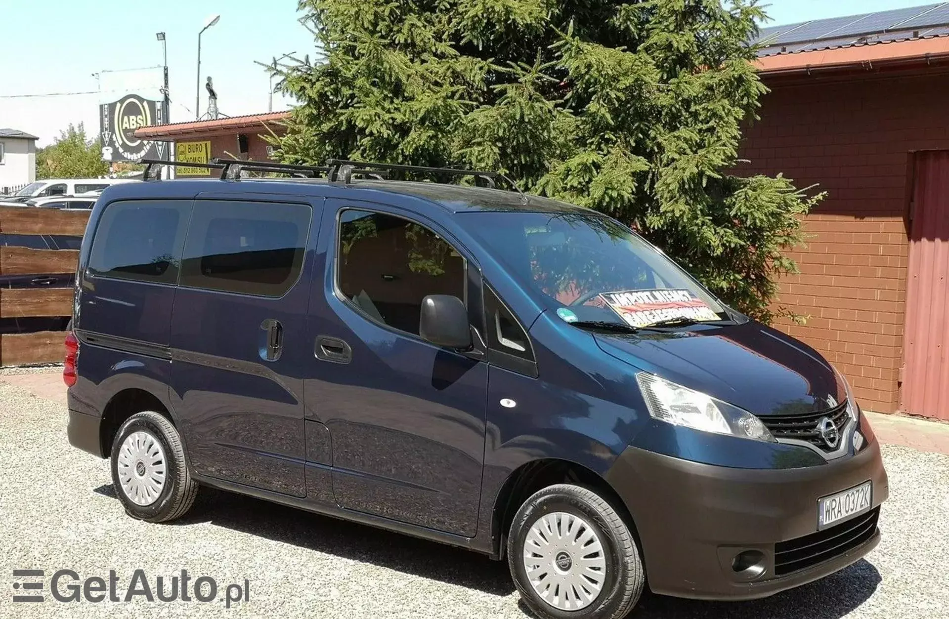 NISSAN NV200 