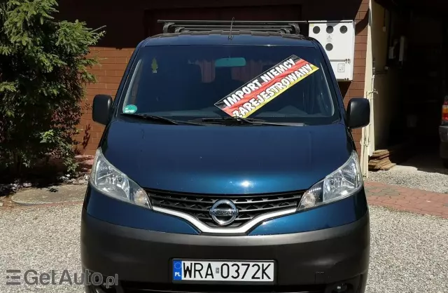NISSAN NV200 