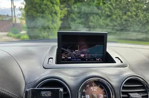 PEUGEOT RCZ 