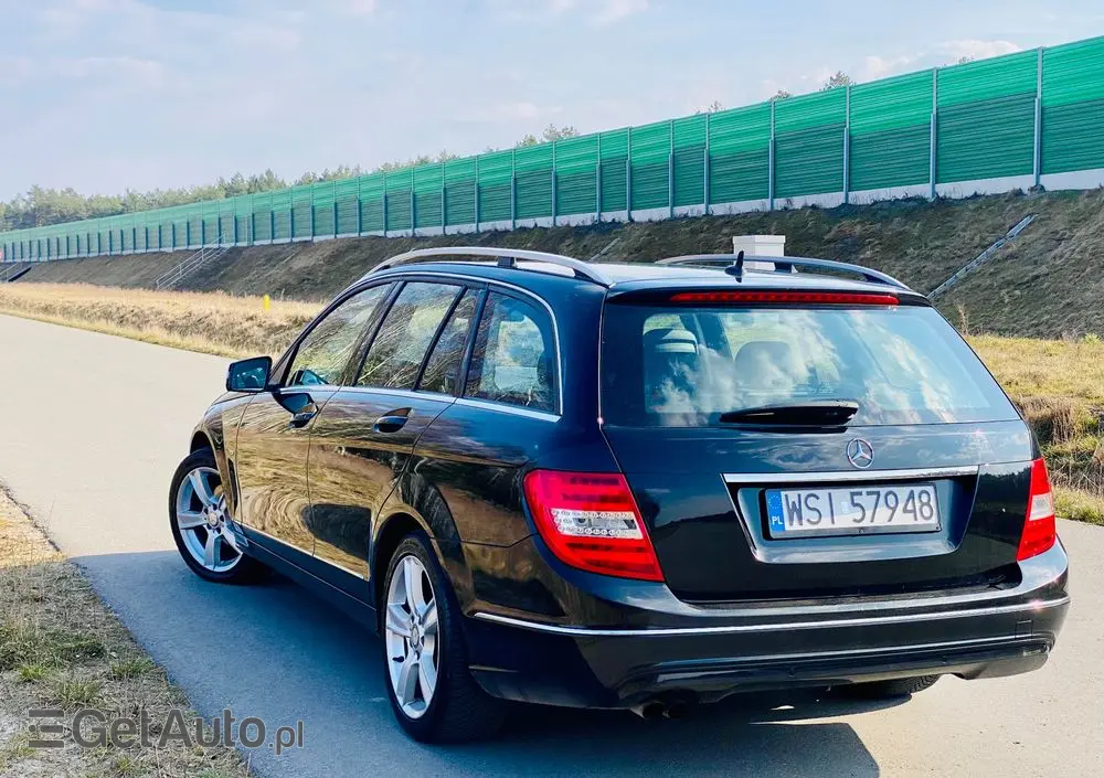 MERCEDES-BENZ Klasa C 180 CGI Automatik BlueEFFICIENCY Avantgarde