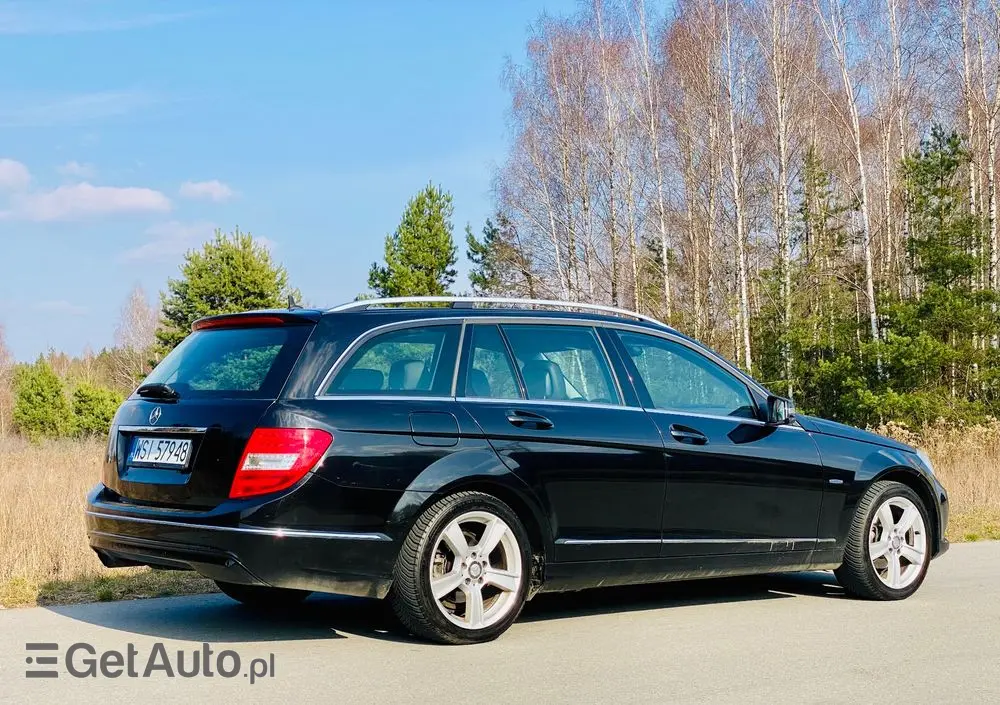 MERCEDES-BENZ Klasa C 180 CGI Automatik BlueEFFICIENCY Avantgarde