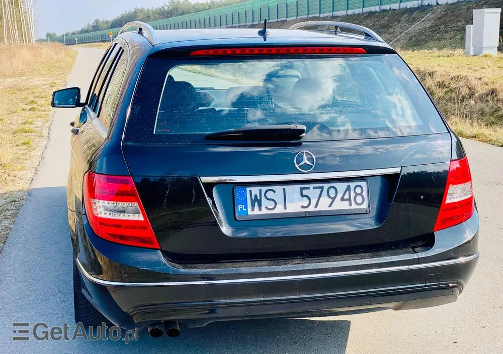 MERCEDES-BENZ Klasa C 180 CGI Automatik BlueEFFICIENCY Avantgarde