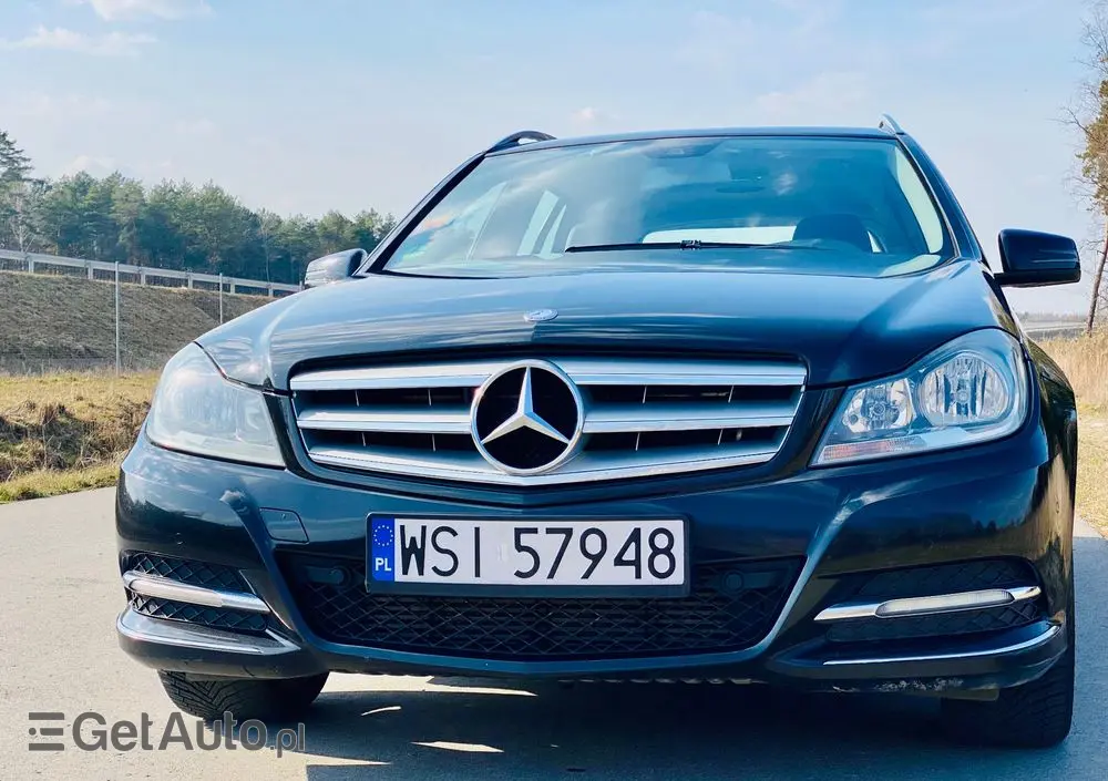 MERCEDES-BENZ Klasa C 180 CGI Automatik BlueEFFICIENCY Avantgarde