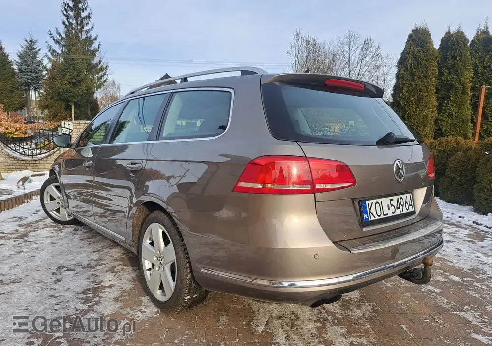 VOLKSWAGEN Passat Variant 2.0 TDI BlueMotion Technology DPF Trendline